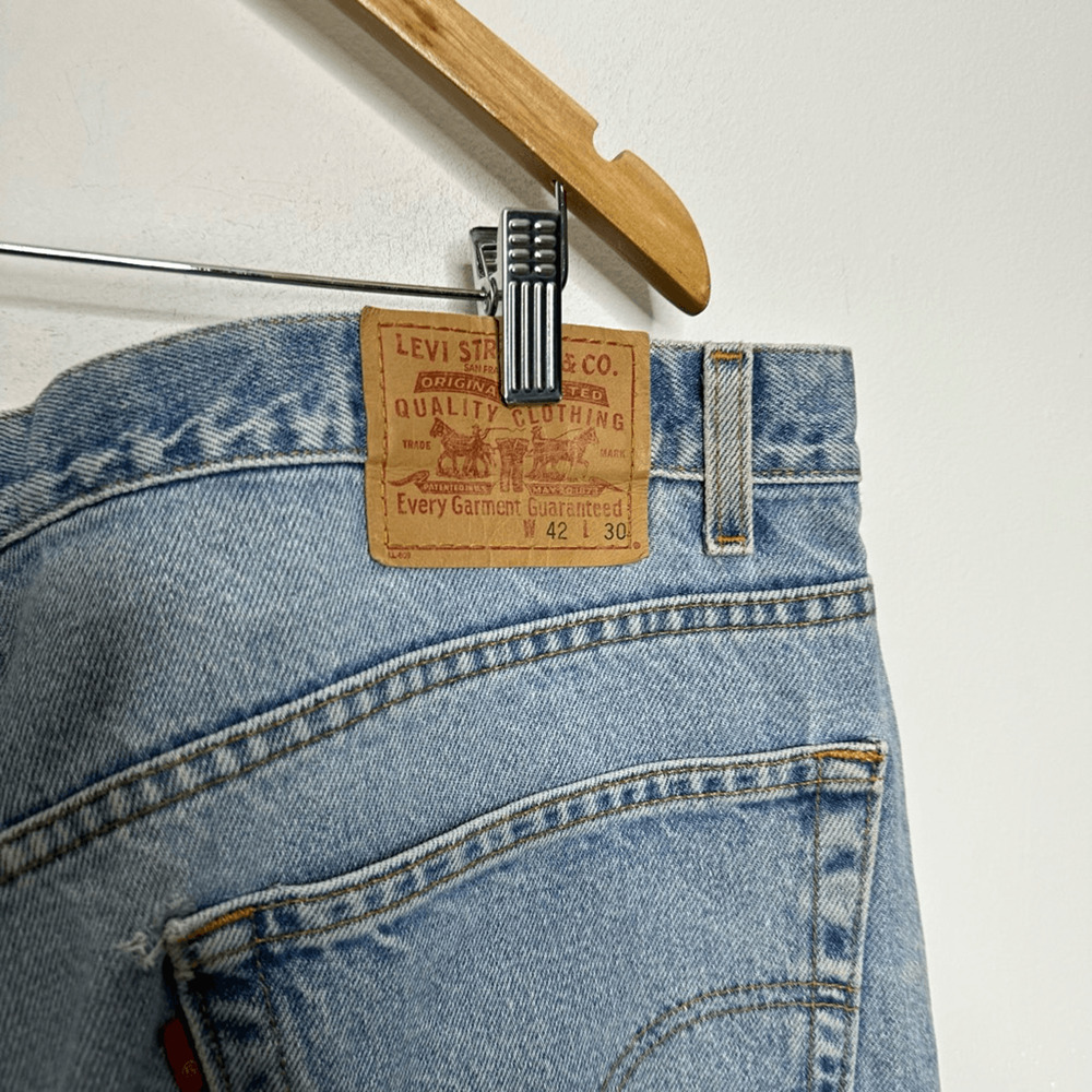 VTG LEVI'S 550 RELAXED STRAIGHT LEG Jeans Men's MEXICO light wash denim 42 X 30 - Picture 7 of 8